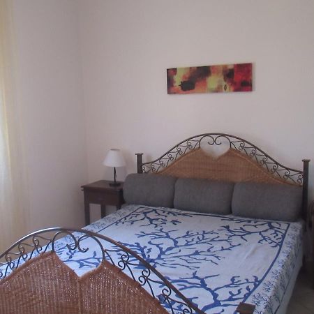 Appartamento Casa Alice Budoni Esterno foto
