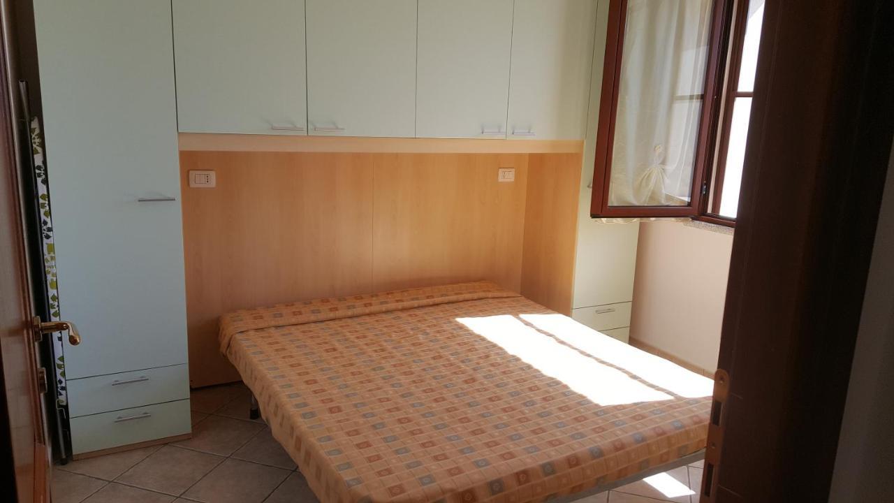Appartamento Casa Alice Budoni Esterno foto