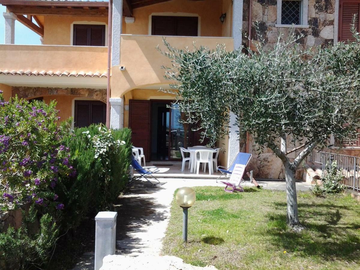 Appartamento Casa Alice Budoni Esterno foto
