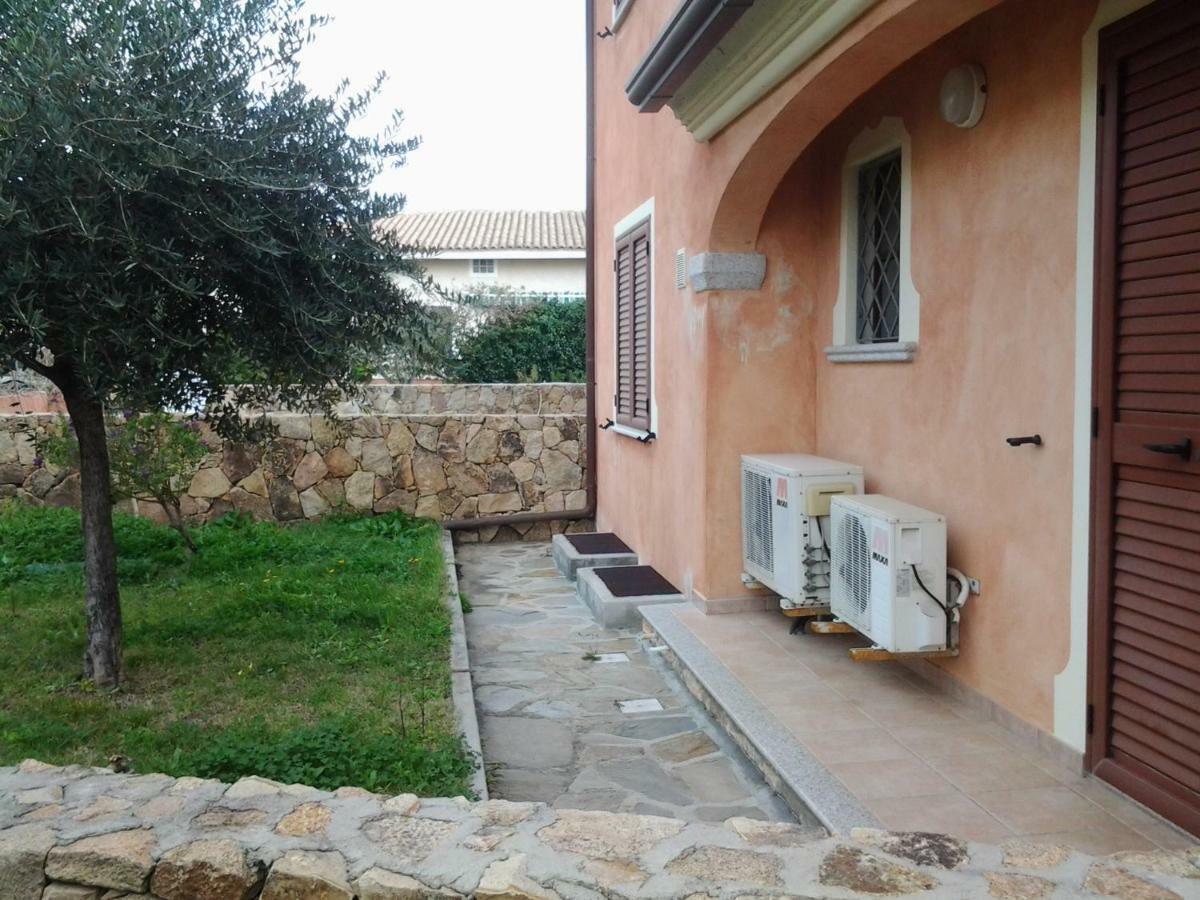 Appartamento Casa Alice Budoni Esterno foto